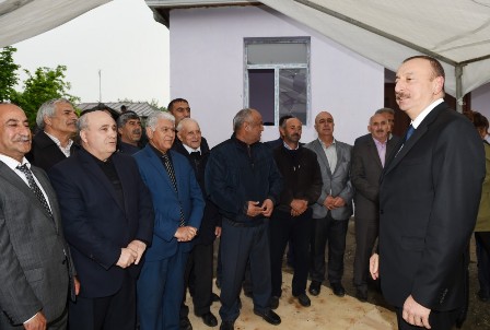 “Dağılmış bu evlər erməni faşizminin təzahürüdür”