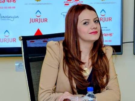 Deputatı şantaj edən sayt rəhbəri və köməkçisi yaxalandı
