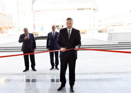 İlham Əliyev dayanacağın AÇILIŞINDA