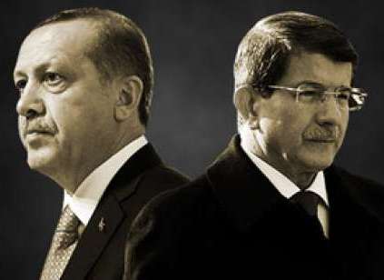 Əhməd Davudoğlunun "istefa məsləsi" DƏRİNLƏŞİR