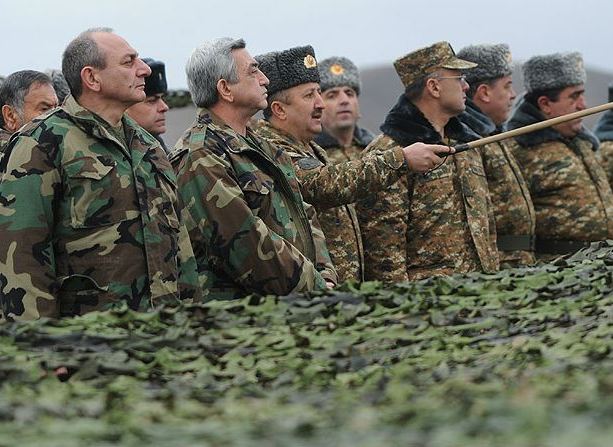 “Rusiya Yerevanı başqa ölkələrdən silah almağa qoymur”