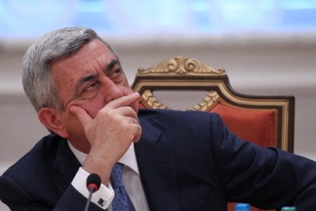 Ermənistanda müharibə XOFU: general xalqı sakitləşdirir, deputatlar isə..
