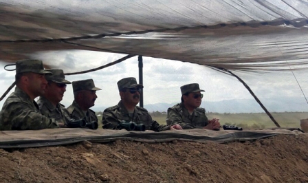 Cəbhə b&ouml;lgəsində d&ouml;y&uuml;ş hazırlığı təlimi ke&ccedil;irilib...