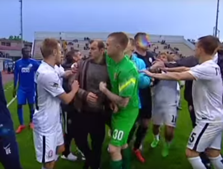 Futbol kütləvi dava ilə başa çatdı - VİDEO