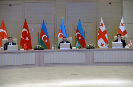 Azərbaycan, T&uuml;rkiyə və G&uuml;rc&uuml;stan neft kəmərlərini birgə qoruyacaq
