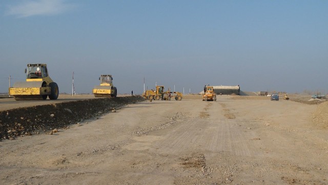 Bakı-Sumqayıt yolu&nbsp;niyə s&ouml;k&uuml;l&uuml;r?