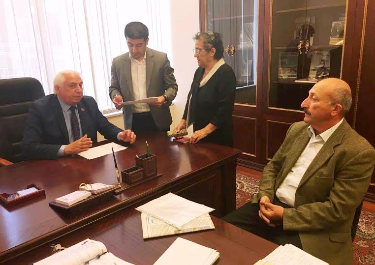 Komitə sədri son qəbul g&uuml;n&uuml; ke&ccedil;irib