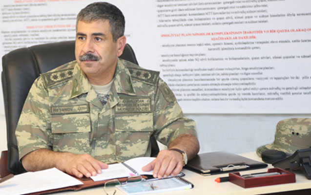 Zakir Həsənov Ordu komandanlığı ilə m&uuml;şavirə ke&ccedil;irdi