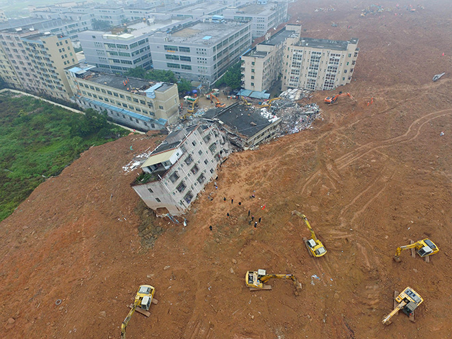 Çində torpaq sürüşməsi: 13 nəfər ÖLDÜ