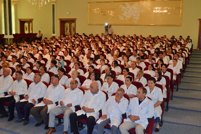 İcra baş&ccedil;ısı həkimlərə tapşırıq verdi