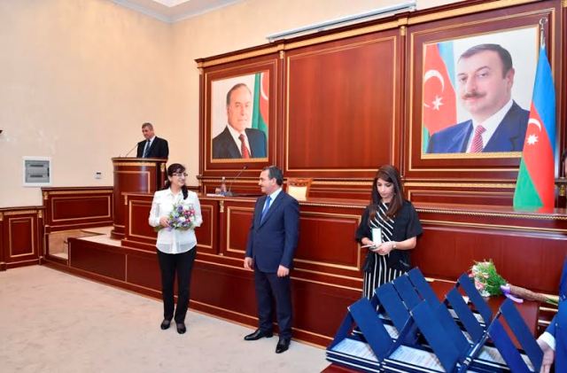 &ldquo;Azərsu&rdquo; m&uuml;kafatları təqdim etdi&nbsp;