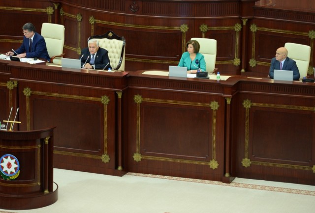 Bu g&uuml;n Milli Məclisə təkrar se&ccedil;kilər ke&ccedil;irilir