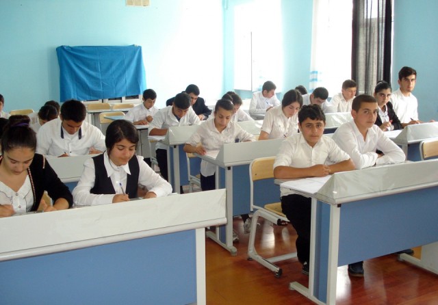Buraxılış imtahanlarının nəticələri AÇIQLANDI  