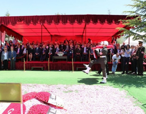 Azərbaycanlı deputatlar S&uuml;leyman Dəmirəlin anım mərasimində  