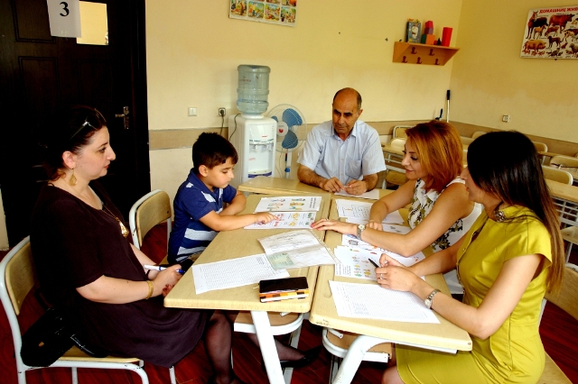 Uşaqların vaxtından əvvəl I sinfə qəbulunun m&uuml;sahibəsi başlayıb