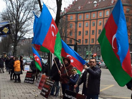 İsveç azərbaycanlıları etiraz bəyanatı YAYDILAR