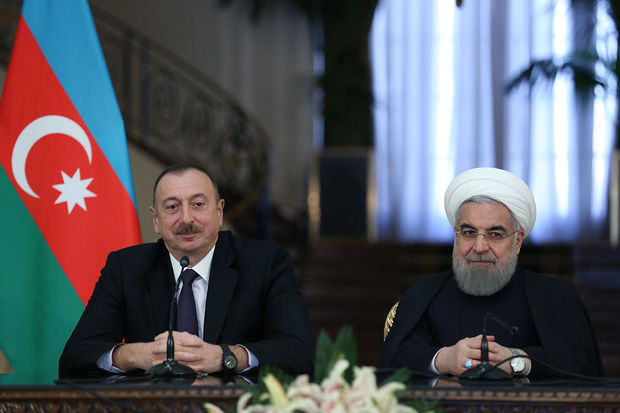 İran prezidenti İlham Əliyevə ZƏNG EDİB