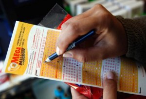 Amerikalı lotereya həvəskarı 540 milyon dollar qazandı