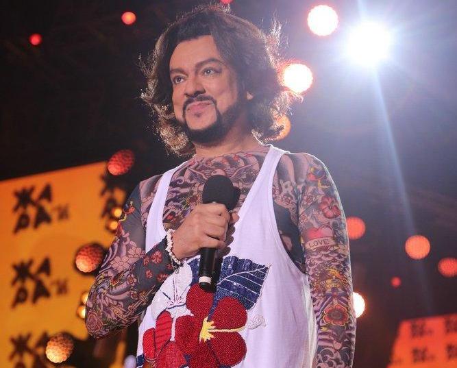Filipp Kirkorov illər sonra Bakıya gələ bildi - FOTO