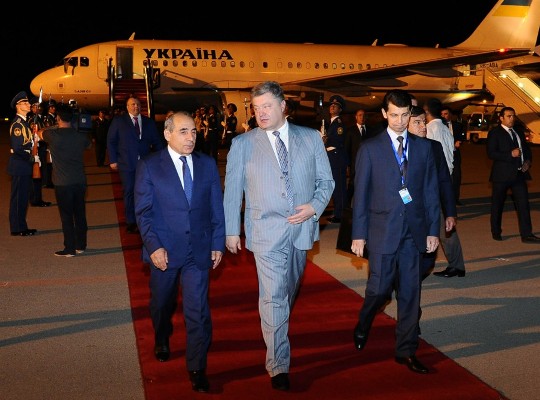 Ukrayna prezidenti Azərbaycana gəlib