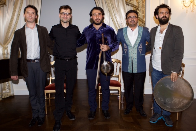 Parisdə Azərbaycan-fransız musiqi gecəsi ke&ccedil;irilib - FOTOLAR