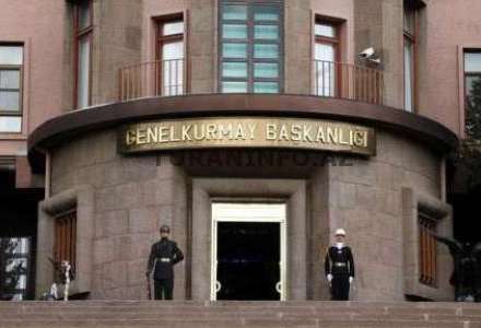 T&uuml;rkiyə Silahlı Q&uuml;vvələri nəzarətin orduya ke&ccedil;diyini a&ccedil;ıqladı -&nbsp; Canlı Yayım
