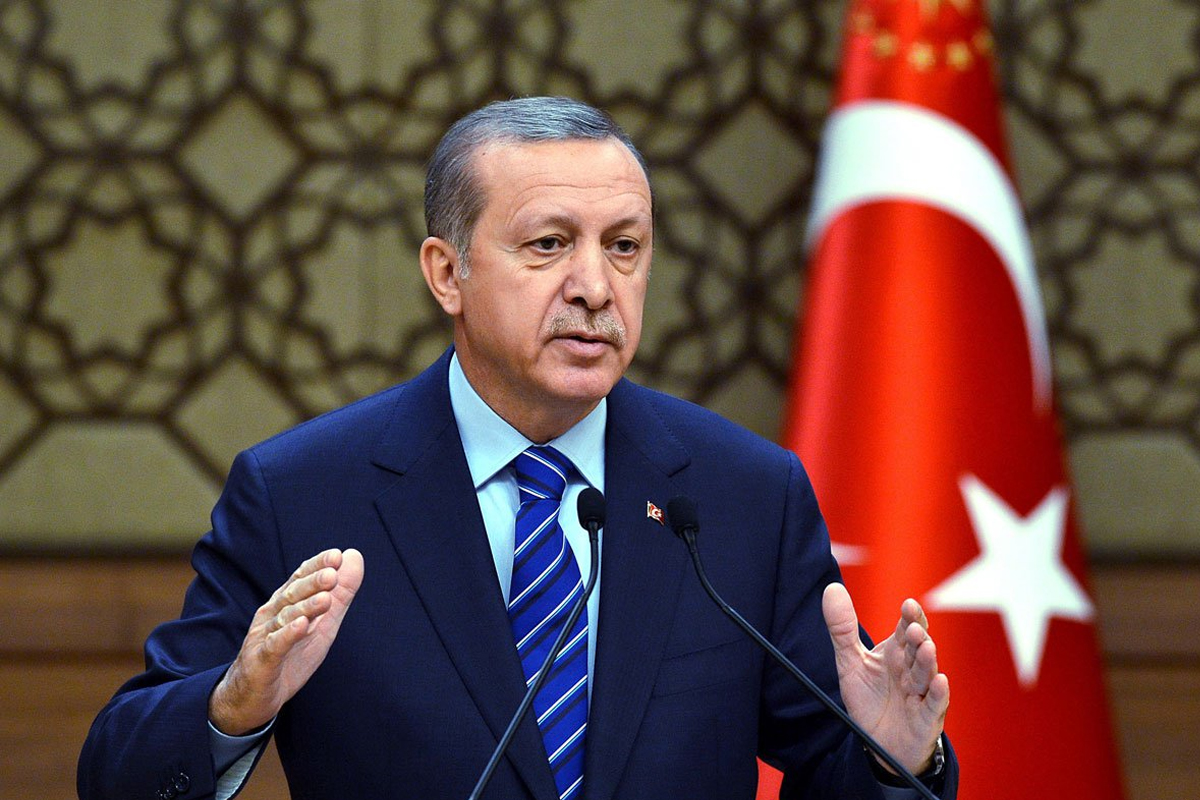 Ərdoğanın qaldığı oteldə atışma başa &ccedil;atdı: &nbsp;2 polis &ouml;ld&uuml;