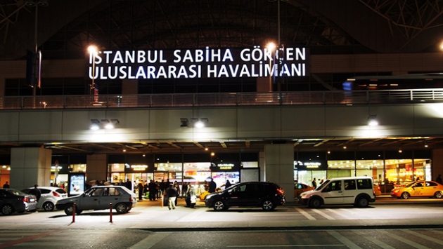 Hava limanında atışma: 11 hərb&ccedil;i tutulub