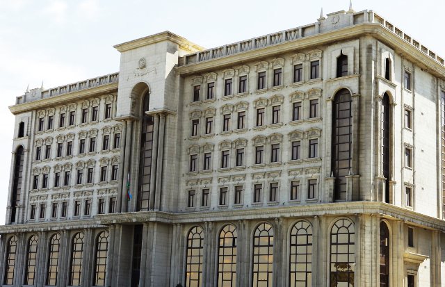 D&ouml;vlət Miqrasiya Xidmətinin n&uuml;fuzunu ləkələyən əməl AŞKARLANDI  