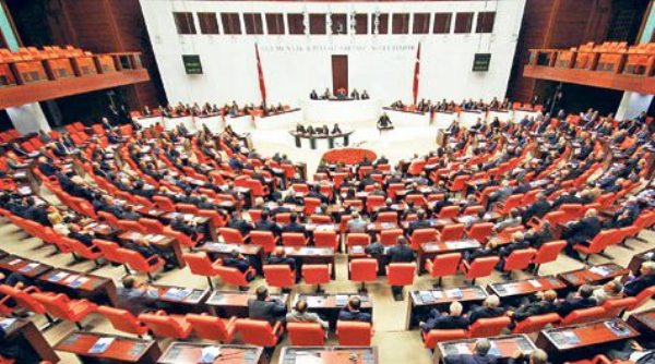 Türkiyədə bu gecə saat 01:00-dan fövqəladə vəziyyət başlayır