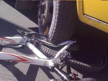 Göyçayda maşınla vurulan velosipedçi ölüb