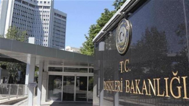 Türkiyədə 2 diplomat vəzifəsindən çıxarıldı