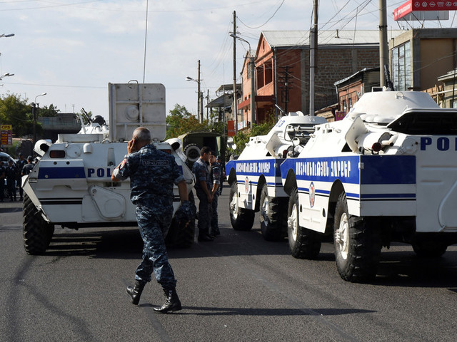 Yerevandakı silahlı dəstənin üzvünü snayperlə vurdular