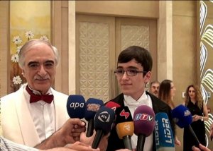 Polad B&uuml;lb&uuml;loğlu və oğlu Murtuza Qəbələ festivalında
