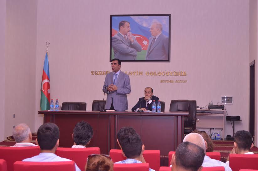 Bakı Ali Neft Məktəbində &ldquo;A&ccedil;ıq qapı&rdquo; g&uuml;n&uuml; ke&ccedil;irilib