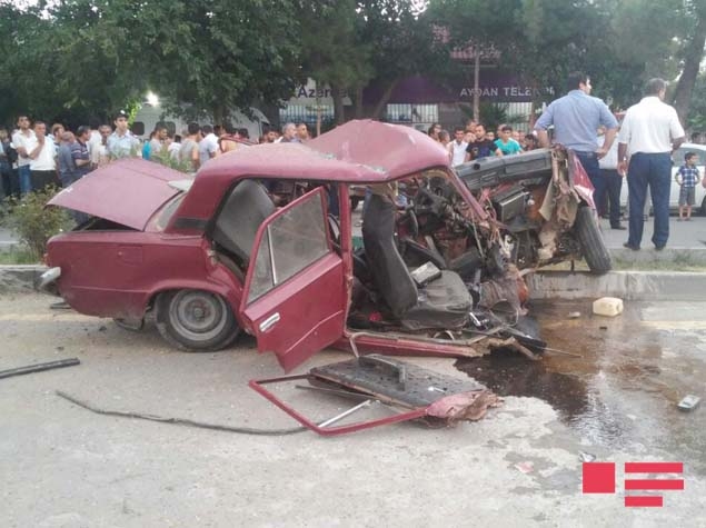 Polis maşını ilə toqquşma &ouml;l&uuml;mə səbəb olub
