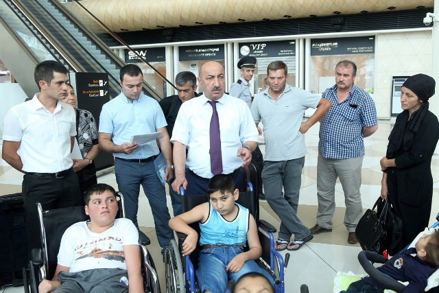 Sağlamlıq imkanları məhdud 24 uşaq T&uuml;rkiyəyə m&uuml;alicəyə&nbsp;yola salınıb - FOTO