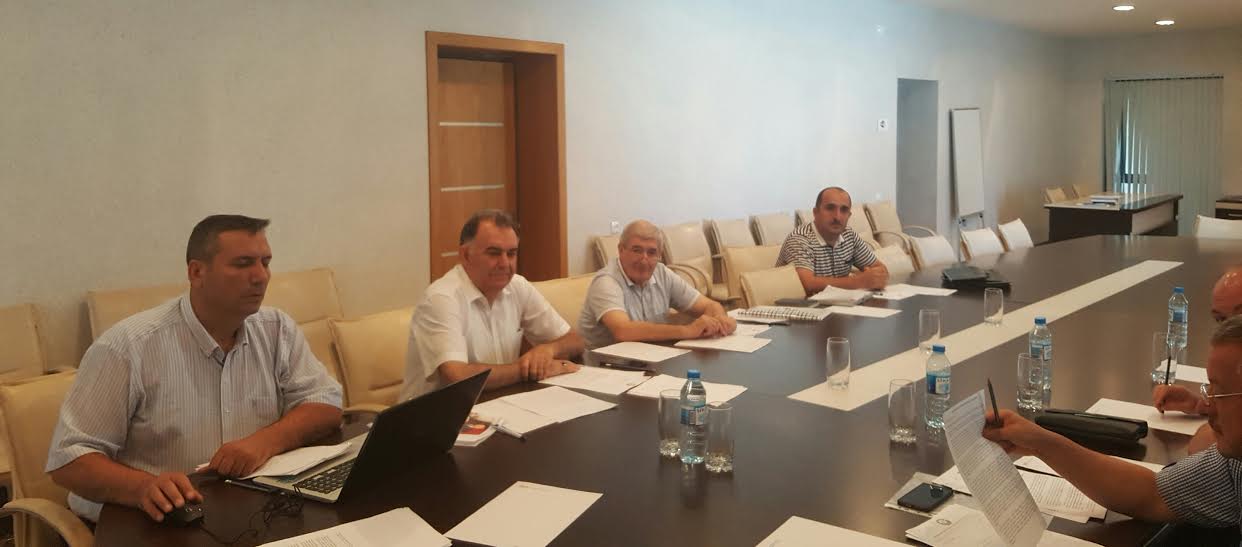 Mətbuat Şurası 3 KİV-lə bağlı məsələyə &ldquo;reket jurnalistika&rdquo; ilə m&uuml;barizə komissiyasında baxacaq
