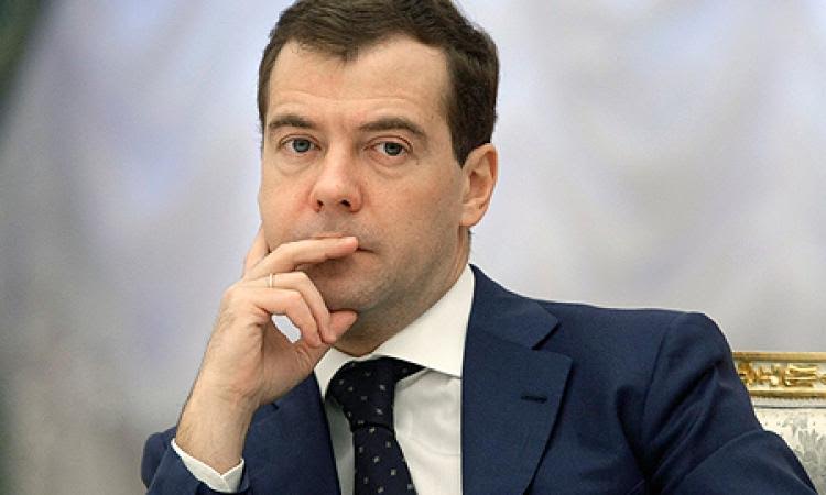 "Medvedevin taleyi parlament seçkilərindən asılıdır"