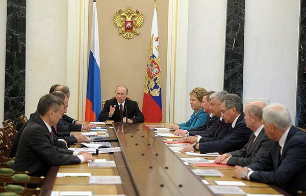 Putin Ukraynaya g&ouml;rə Təhl&uuml;kəsizlik Şurasının iclasını &ccedil;ağırdı
