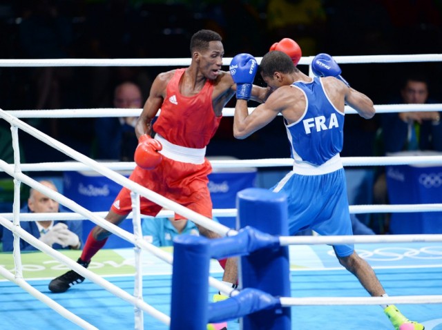 Rio-2016: Bir boks&ccedil;umuz 1/4 finala &ccedil;ıxı, digəri uduzdu  