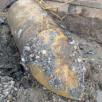 Tikinti zamanı 500 kiloluq bomba tapıldı