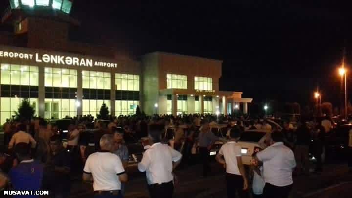 R&ouml;vşən Canıyevin cənazəsi Lənkərana gətirilib