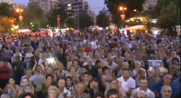 Yerevanda Sərkisyanın istehfası tələb olunur
