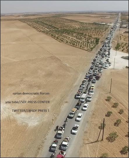 İŞİD özünü dinc sakinlərlə belə qoruyur - FOTOLAR