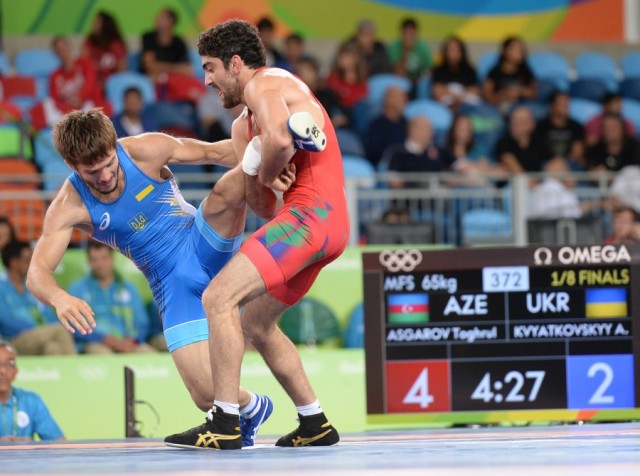 İki g&uuml;ləş&ccedil;imiz Olimpiadanın yarımfinalına &ccedil;ıxdı