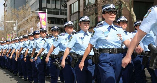 Bu ölkədəki qadın polislər seksual təqiblərə məruz qalır