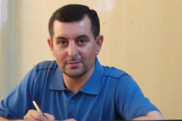 Əli Kərimlinin k&ouml;mək&ccedil;isi Fətullah G&uuml;lənin imamı kimi təqdim edilir