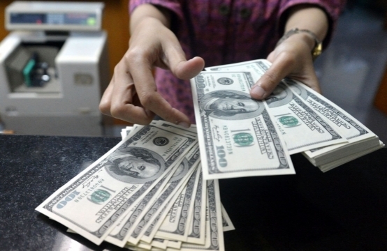 Bakıdakı hərracda banklara 46 milyon dollar satıldı  