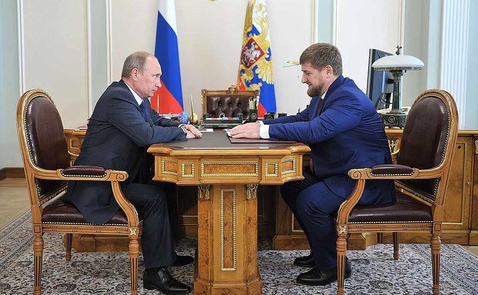 Putinlə Kadırovun gecə görüşü: İnternetdə zarafatlara səbəb oldu